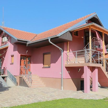 Vila Viktori Pirot Extérieur photo