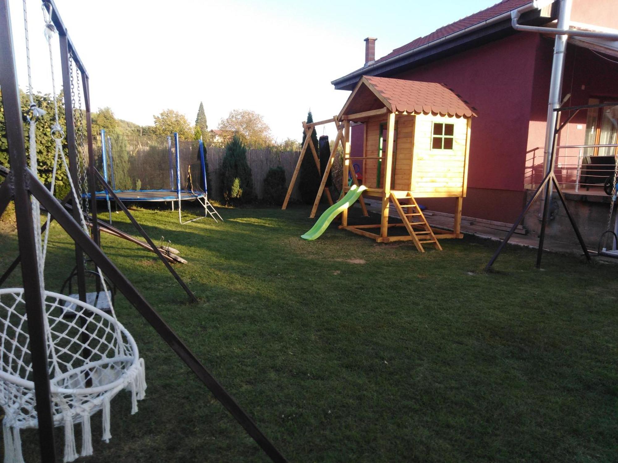 Vila Viktori Pirot Extérieur photo