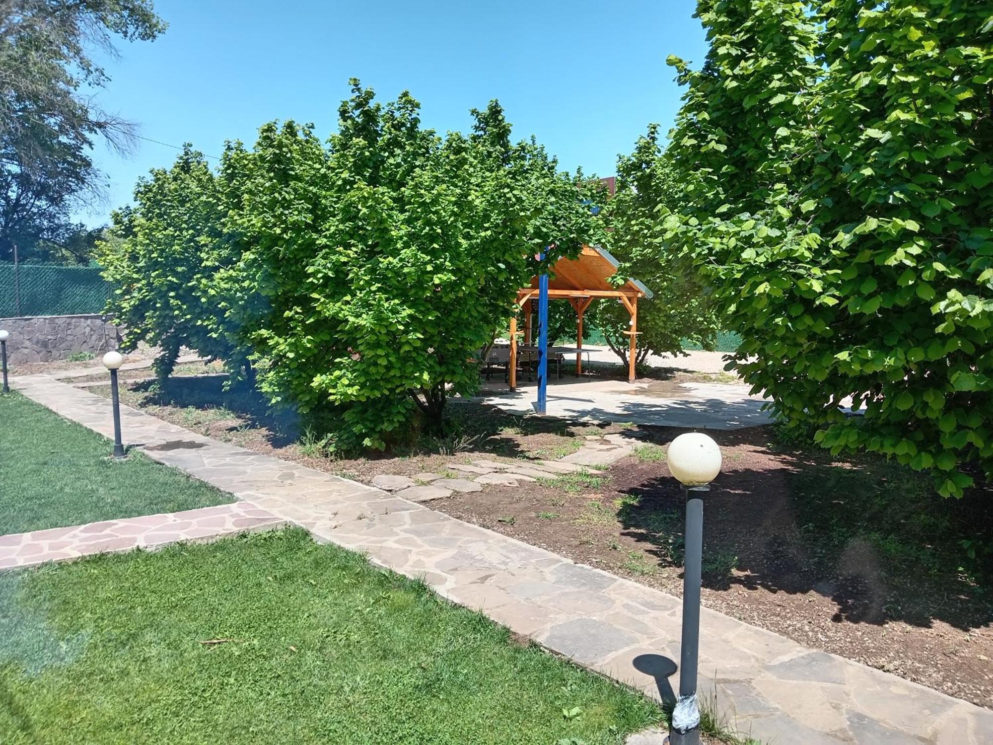 Vila Viktori Pirot Extérieur photo